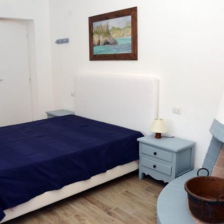 Apartments Villa Corrias กาลา ลีเบรอตโต ภายนอก รูปภาพ