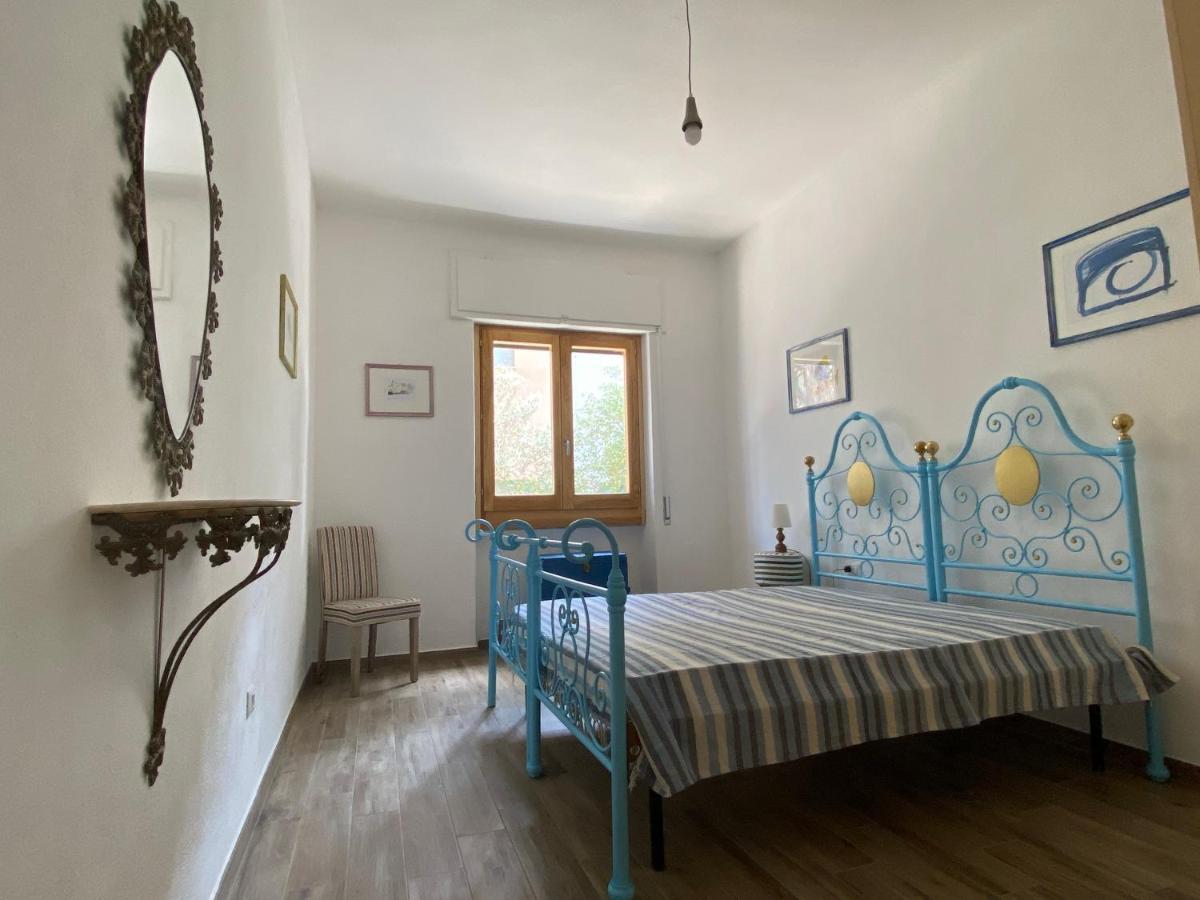 Apartments Villa Corrias กาลา ลีเบรอตโต ภายนอก รูปภาพ