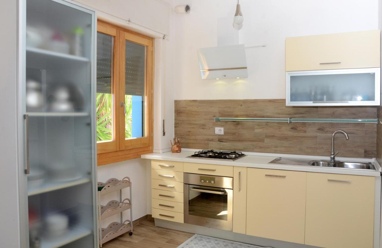 Apartments Villa Corrias กาลา ลีเบรอตโต ภายนอก รูปภาพ