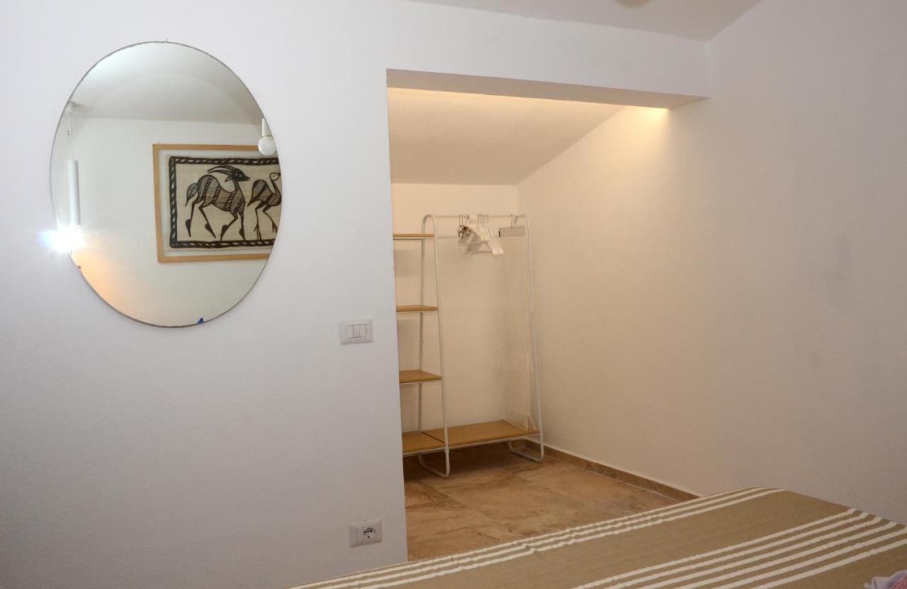 Apartments Villa Corrias กาลา ลีเบรอตโต ภายนอก รูปภาพ